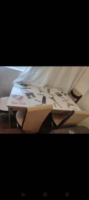 اثاث شبه جديد