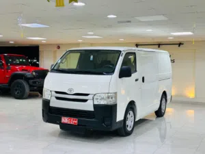 Toyota Hiace Cargo Bus 2015 GCC Specs Manual Transmission Excellent Condition
