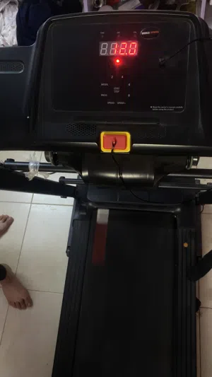 جهاز ركض بحاله ممتازه