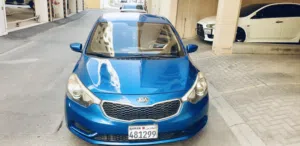 للبيع مالك أول كيا سيراتو 2014 بحالة ممتازة باللون الأزرق المميز First Owner Kia Cerato
