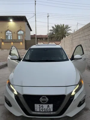 نيسان التيما 2020 فئة SV Plus