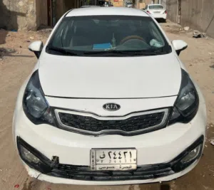 كيا ريو للبيع بسعر مناسب ومستعجلر  والسيارة جاهزة للأستخدام