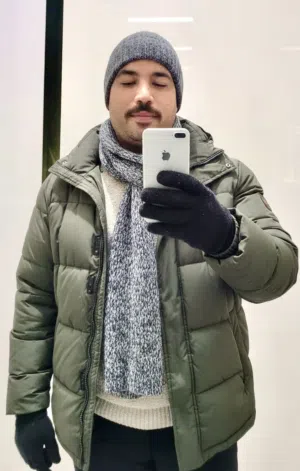 مدرس ومترجم لغة فرنسية بخبرة مميزة