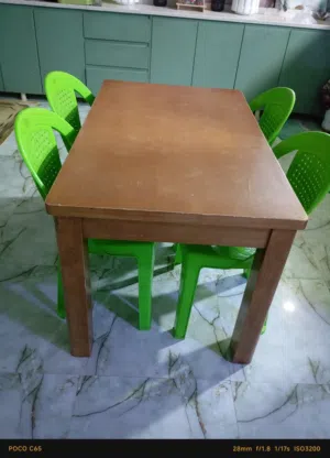 طاوله طعام بدون كراسي