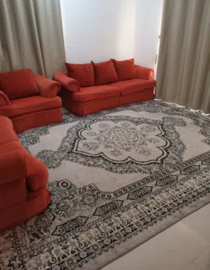 سجاد مستعمل بحالة جيدة
