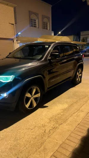 Jeep Grand Cherokee Limited  5.7 HEMI V8 2016 V8