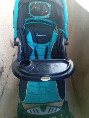 عربة اطفال