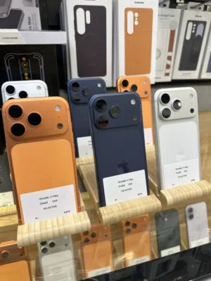 iPhone 17 Pro 256GB Silver  Open Box (غير مفعل) بسعر كسر