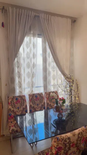 Dining Table + 6 Chairs for Sale