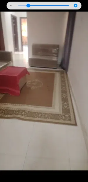شقة جميلة بمساحة 87 متر في منطقة الوادي صلالة بالقرب من اللولو هايبر المشتري الجاد يتواصل واتس آب