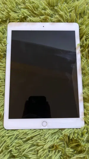 Apple IPad 6  Wifi ايباد ابل الجيل السادس