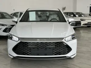 BYD Qin Plus HEV موديل 2026 بالمواصفات الخليجية