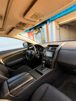 Mazda 3 CX9-White Automatic