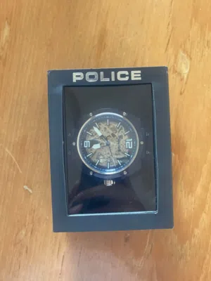 ساعة police اوتوماتيك للبيع