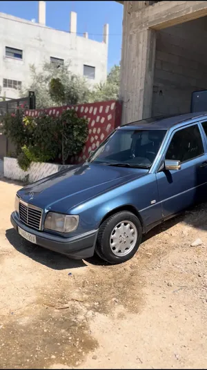 used-mercedes-benz-e-class-in-nablus