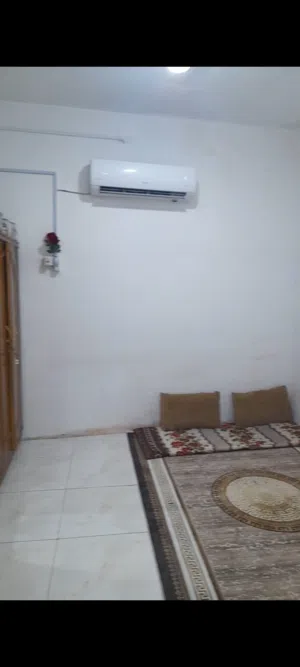 105 m2 2 Bedrooms Townhouse for Sale in Basra Zubayr