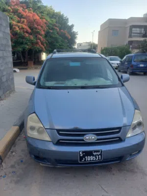 Used Kia Sedona in Tripoli