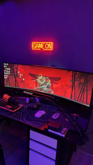 34.1 Samsung monitors for sale  in Hawally