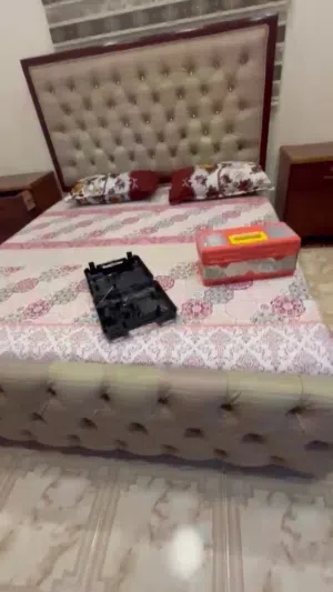 غرفة نوم لاتيه بالكامل