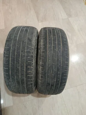 2 عجلات للبيع