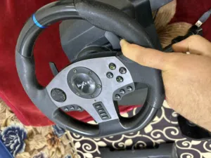 استيرنق PXN V9 بشغل جميع ألعاب السيارات 900°درجه ممتاز بحال الجديد  75د