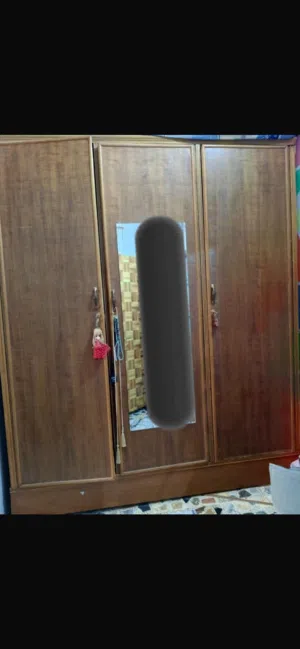 كنتور خشب نضيف للبيع