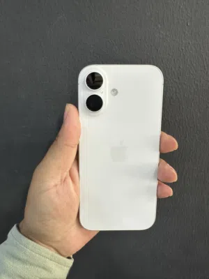 iPhone 17 256 gb white only active not used battery 100% box warranty available