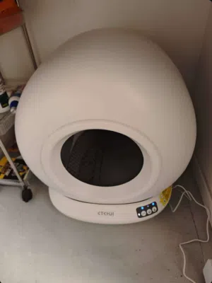 Smart Cat Litter Box - Like New Condition