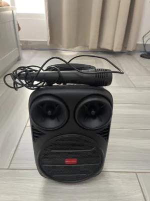 سبيكر محمول صوته ممتاز مع ميكرفون