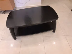 للبيع طولة اللون اسود