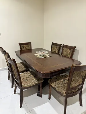 6 Seater wooden dining table GOOD CONDITION