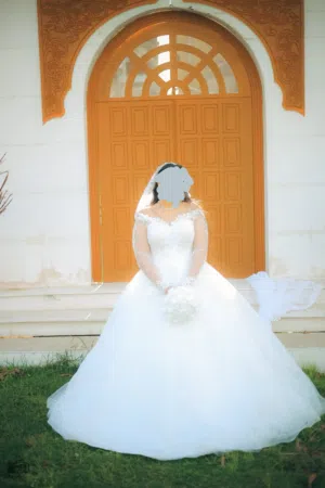 فستان زفاف جديد