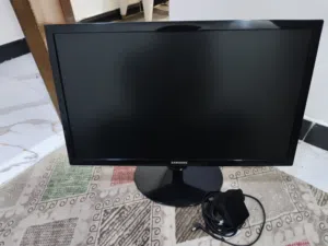 شاشة سامسونج للكامرات واجهزة الكمبيوتر من شركة سامسونج