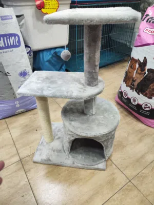 خداشه وبيت شتويه مصنوعه من الخشب من ارقى انواع الاقمشه