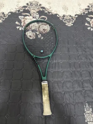Wilson blade tennis racquet