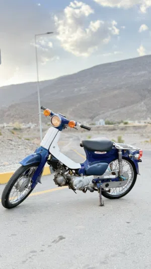 دراجة نارية 50cc للبيع بحالة جيدة ما تشتكي من حاجة  السعر 200 قابل التفاوض بالمعقول