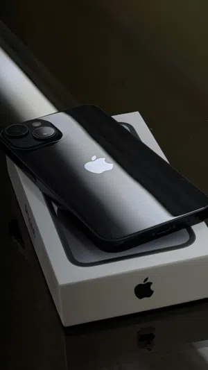 iPhone 14 256GB Midnight آيفون 14 نظيف مع العلبة