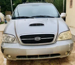 Used Kia Carnival in Tripoli