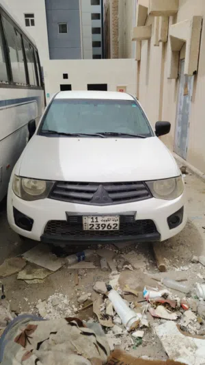 سيارات صالون وشاحنة "بيك أب" واحدة للبيع بسعر 1250 ديناراً.All 4 cars for 1250 kd