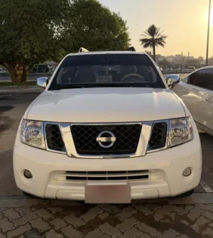 Used Nissan Pathfinder in Al Ain