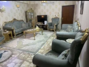 طخم تركي ملكي بحالة جيدة جدا لونه فيروزي