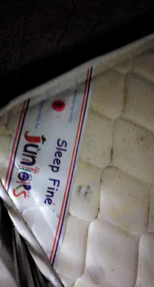 سرير اطفال