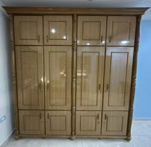 خزانة ملابس