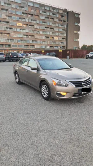 Used Nissan Altima in Hawally