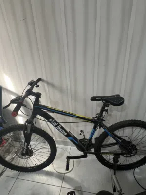 سيكل مستعمل للبيع نظيف 100%