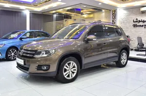 Volkswagen Tiguan ( 2015 Model ) in Brown Color GCC Specs This has done a kilometer of 115,000 Km