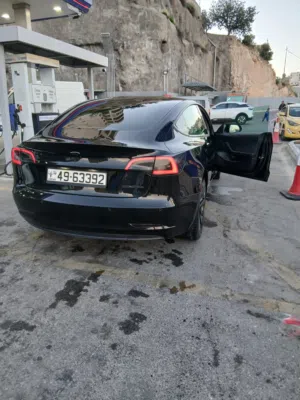 للبيعTesla Model 3 2021