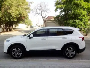 Hyundai Santa Fe (2022) V4 2.4 L # 7 Seater