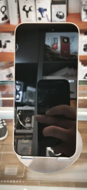 iphone 15 plus تخزين 256g لون اصفر بطارية 85% خالي من الخدوش بحالة الوكالة