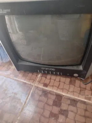 تلفزيون حجم صغير شغال داو